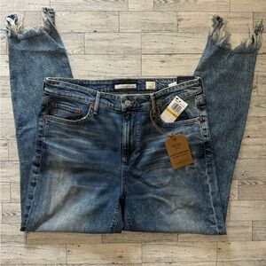 NWT Lucky Brand women’s jeans, size 8/29, brand new